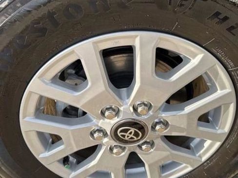 Used 2024 Toyota Tacoma SR5 image 32