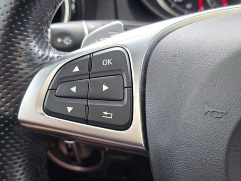 Used 2018 Mercedes-Benz GLA 250 4MATIC image 16