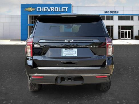 Used 2022 Chevrolet Tahoe Z71 w/ Luxury Package AWD/4WD image 4