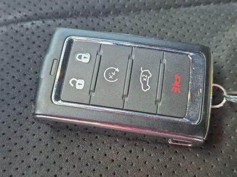 Used 2024 Jeep Grand Cherokee Altitude AWD/4WD image 35
