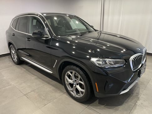 Used 2023 BMW X3 xDrive30i w/ Premium Package AWD/4WD image 3