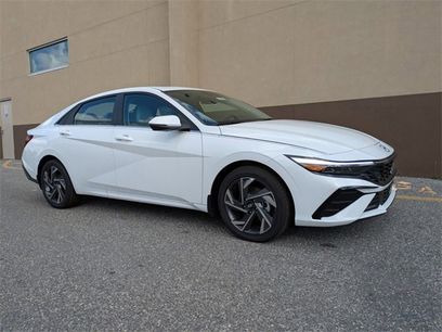 Used 2025 Hyundai Elantra Limited