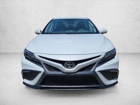 Used 2023 Toyota Camry SE FWD image 2