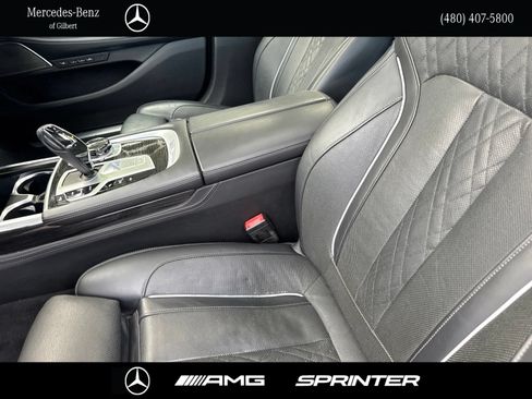 Used 2019 BMW 750i w/ Executive Package RWD image 14