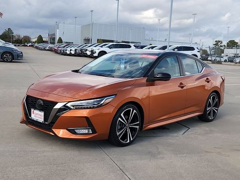 Certified 2021 Nissan Sentra SR w/ SR Premium Package image 3