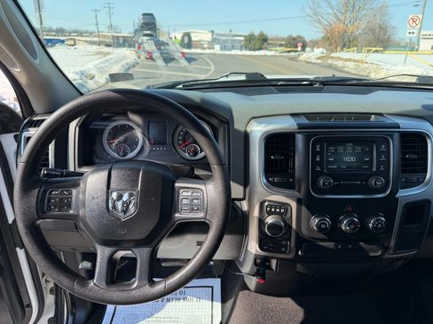 Used 2017 RAM 1500 Classic SLT image 23