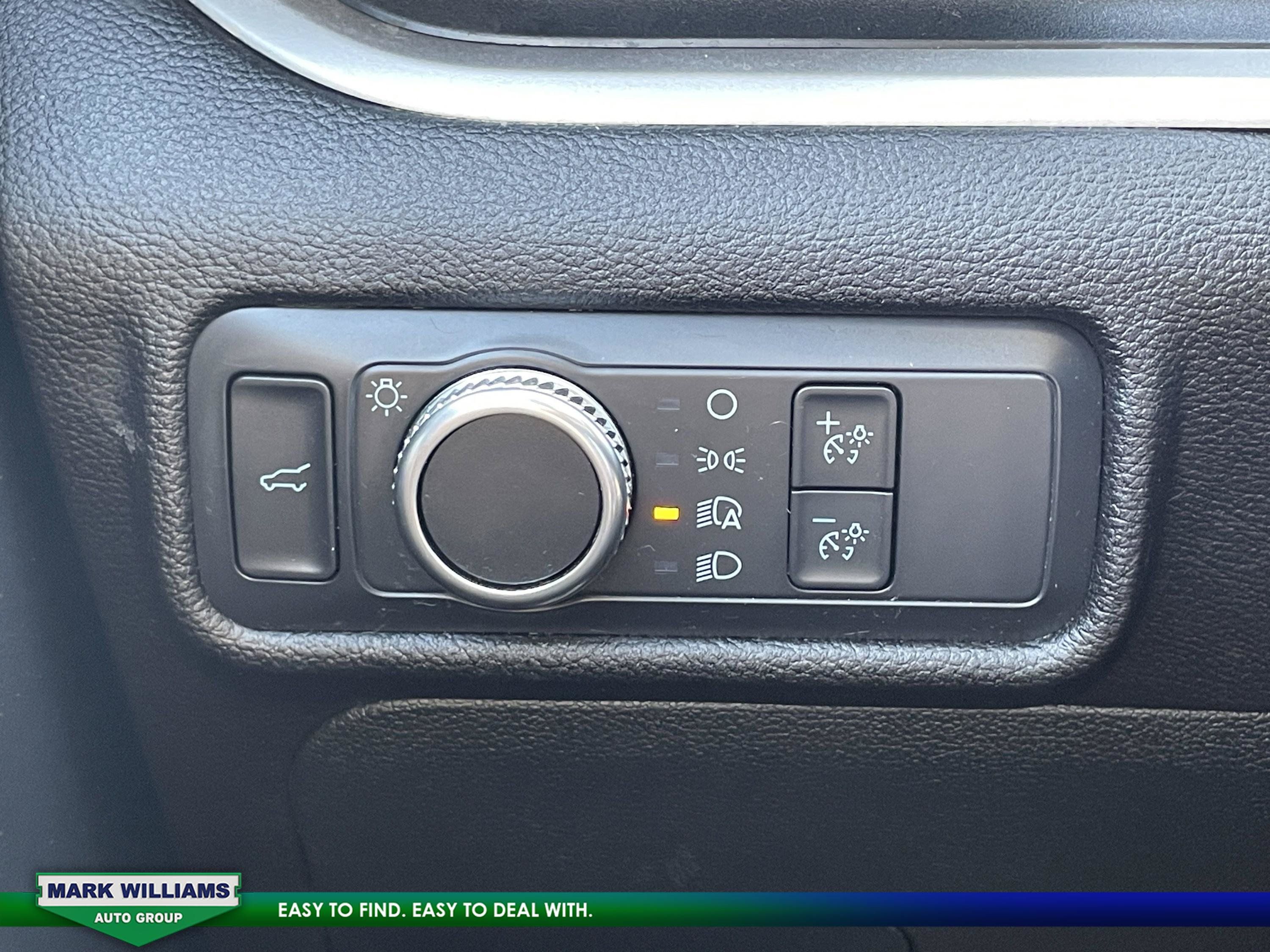 Used 2022 Ford Explorer XLT AWD/4WD image 26