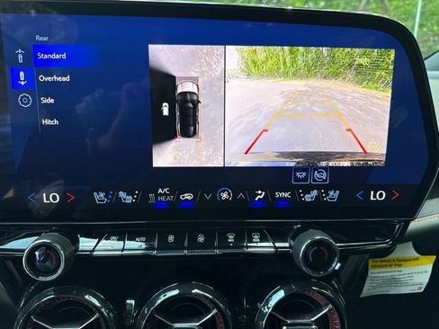Used 2024 Chevrolet Blazer EV RS AWD/4WD image 18