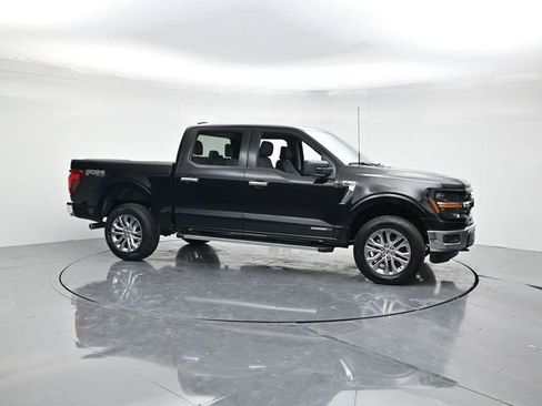 New 2026 Ford F150 XLT w/ XLT Chrome Appearance Package AWD/4WD image 4