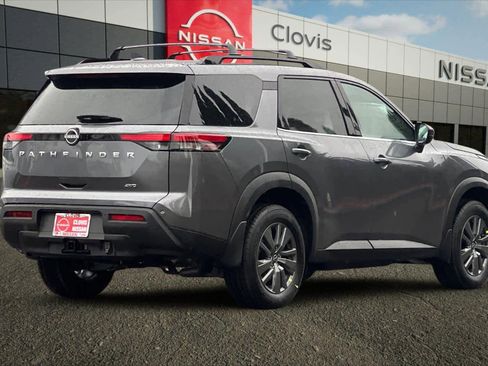 New 2025 Nissan Pathfinder SV image 3