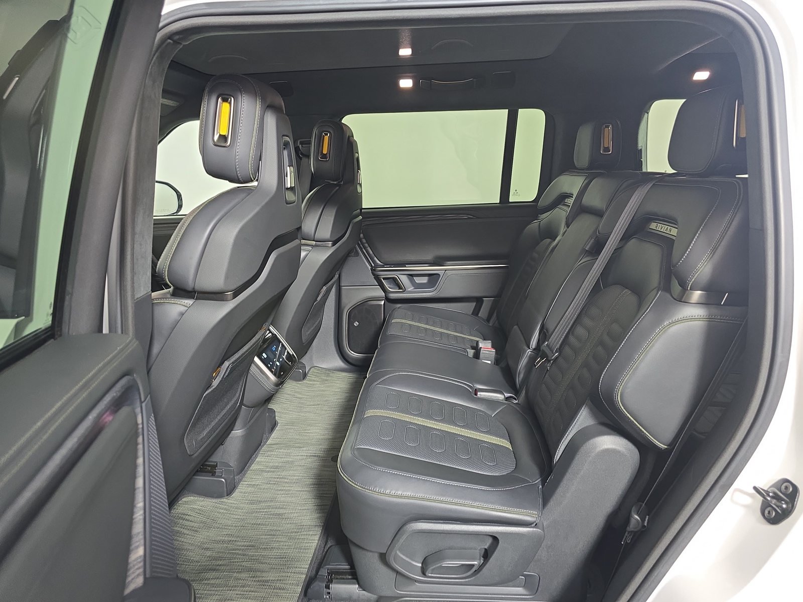 Used 2024 Rivian R1S Adventure Quad AWD/4WD image 21