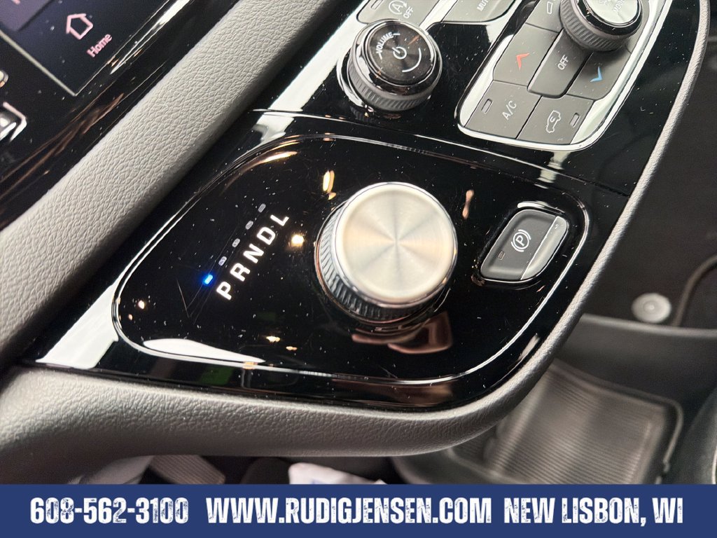 Used 2025 Chrysler Pacifica Select FWD image 22