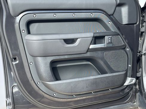 New 2026 Land Rover Defender 110 V8 image 12