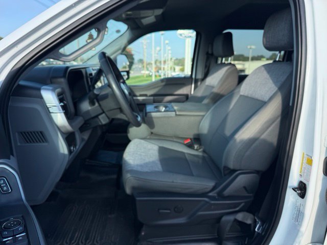 Used 2024 Ford F250 XLT w/ FX4 Off-Road Package AWD/4WD image 12