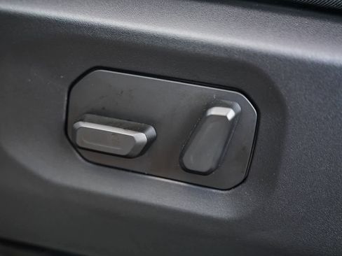 New 2025 Jeep Wrangler Unlimited Rubicon w/ Technology Group image 22