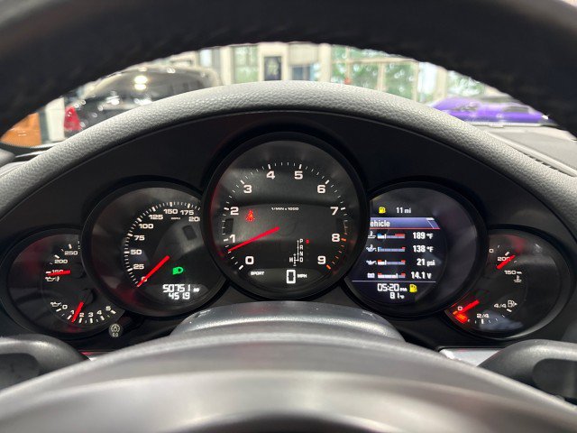 Used 2014 Porsche 911 Carrera 4 AWD/4WD image 33