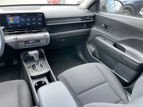 Used 2025 Hyundai Kona SEL AWD/4WD image 10