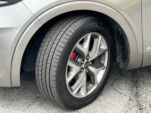 Used 2019 Kia Sorento SX AWD/4WD image 3