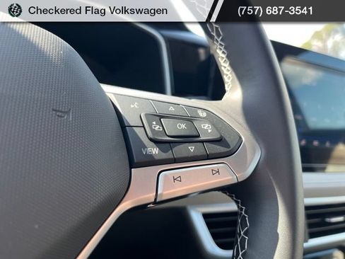 New 2026 Volkswagen Taos SE FWD image 37