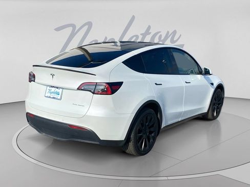 Used 2022 Tesla Model Y Long Range AWD/4WD image 8