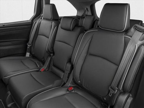 New 2026 Honda Odyssey Touring image 9
