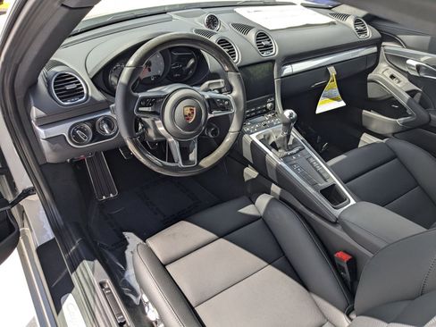 New 2025 Porsche 718 Cayman S image 4