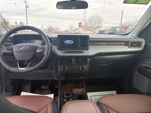 Used 2023 Ford Maverick Lariat w/ Lariat Luxury Package image 15