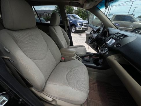 Used 2011 Toyota RAV4 2WD w/ Upgrade Value Pkg image 13