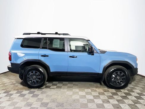 Certified 2025 Toyota Land Cruiser image 9