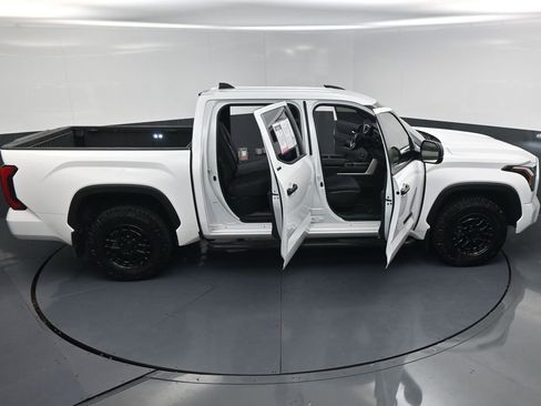 Used 2025 Toyota Tundra SR5 RWD image 23