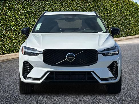 New 2026 Volvo XC60 B5 Plus w/ Climate Package AWD/4WD image 9