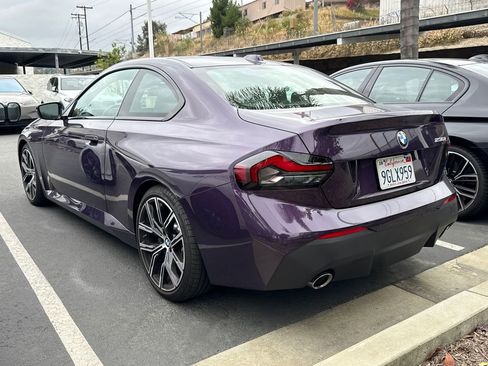 Used 2023 BMW 230i Coupe w/ Premium Package image 2
