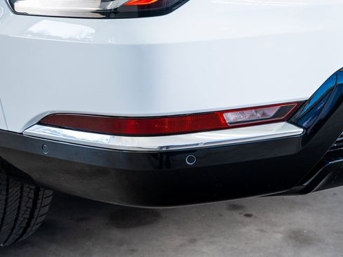 Used 2025 Cadillac Escalade IQ Luxury 2 image 25