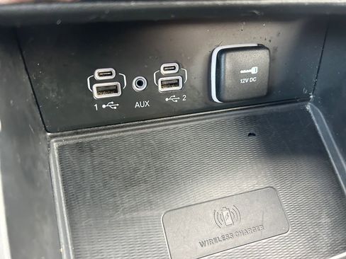 Used 2024 Jeep Grand Cherokee Altitude image 35