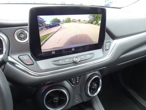 Used 2024 Chevrolet Blazer LT w/ Convenience Package FWD image 18
