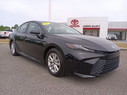 Used 2025 Toyota Camry LE