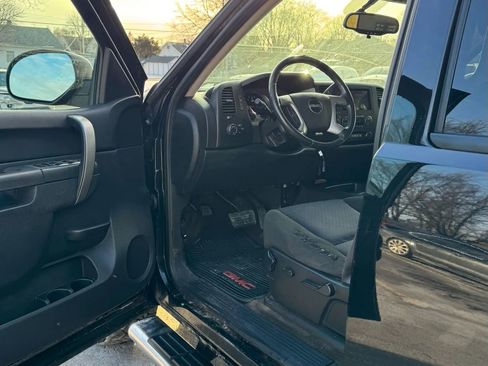 Used 2011 GMC Sierra 1500 SLE w/ Power Tech Package image 15