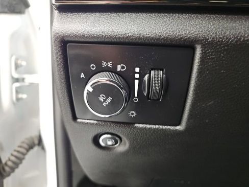 Used 2019 Jeep Grand Cherokee Limited X AWD/4WD image 18