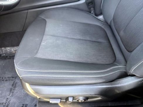 Used 2023 Jeep Grand Cherokee L Laredo RWD image 23