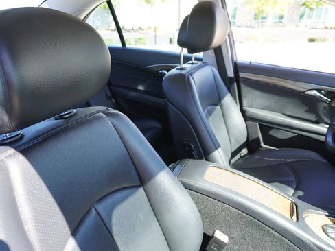 Used 2009 Mercedes-Benz E 350 Sedan image 16