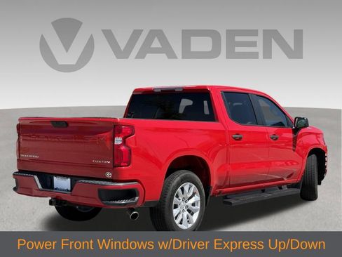 Used 2020 Chevrolet Silverado 1500 Custom w/ Custom Value Package RWD image 12
