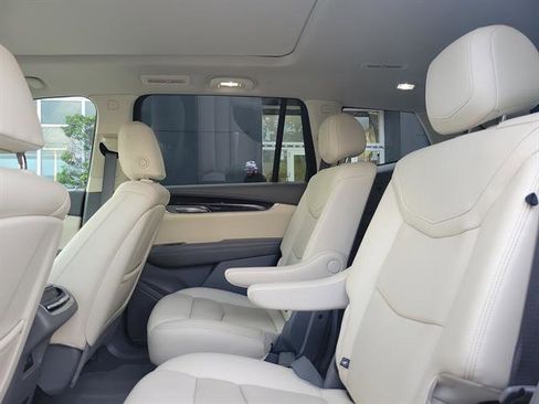 Certified 2022 Cadillac XT6 Premium Luxury image 34