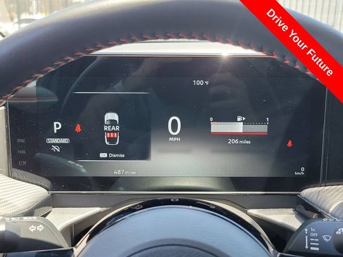 Used 2025 Nissan Kicks SR FWD image 9