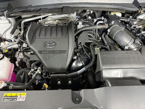 Certified 2025 Toyota Grand Highlander AWD Hybrid image 36