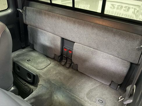 Used 2000 Toyota Tacoma 2WD Xtracab w/ SR5 Pkg image 15