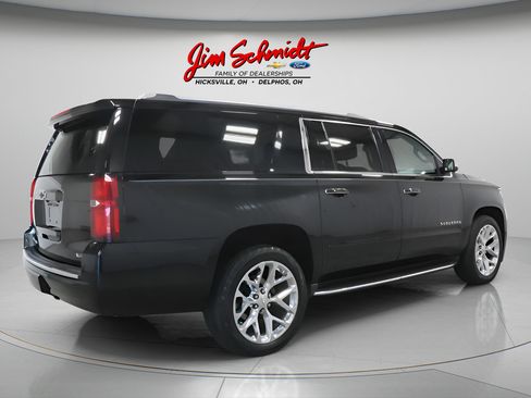Used 2018 Chevrolet Suburban Premier AWD/4WD image 6