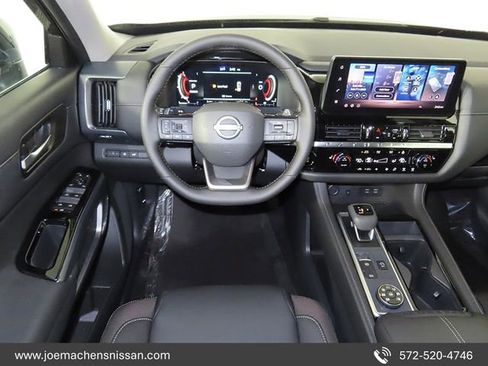 New 2026 Nissan Pathfinder SL AWD/4WD image 14