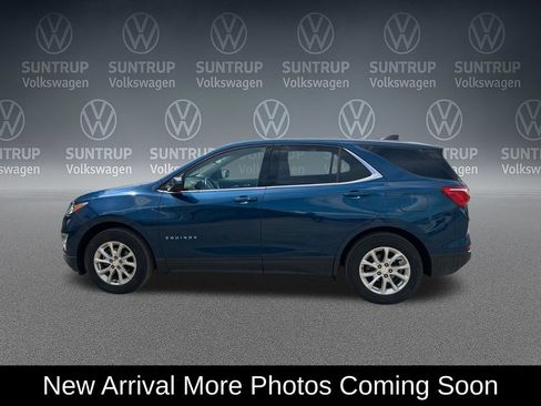Used 2020 Chevrolet Equinox LT FWD image 2