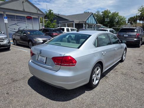 Used 2012 Volkswagen Passat 2.5 SE FWD image 4