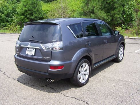 Used 2010 Mitsubishi Outlander GT AWD/4WD image 5
